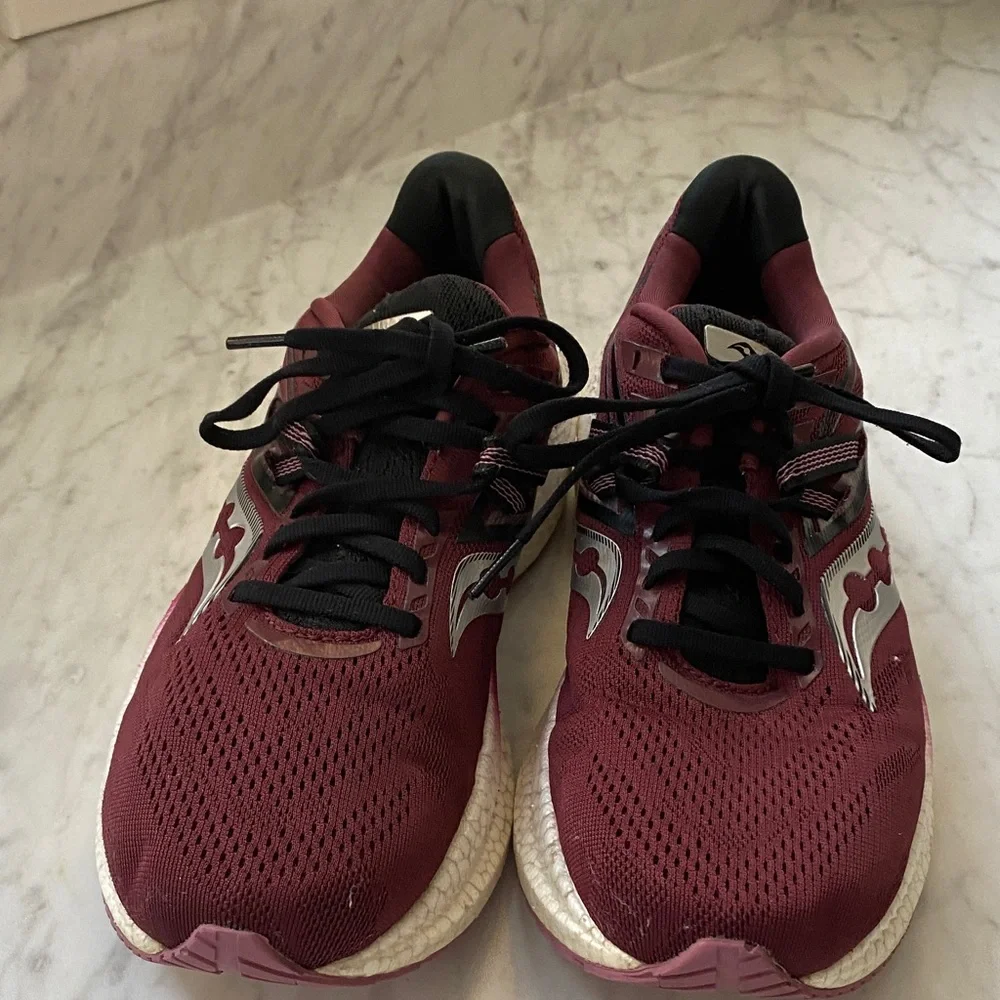 Saucony Triumph 20 in Sundown Rose size 9.5
